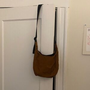 BAGGU Brown Medium Nylon Crescent Bag